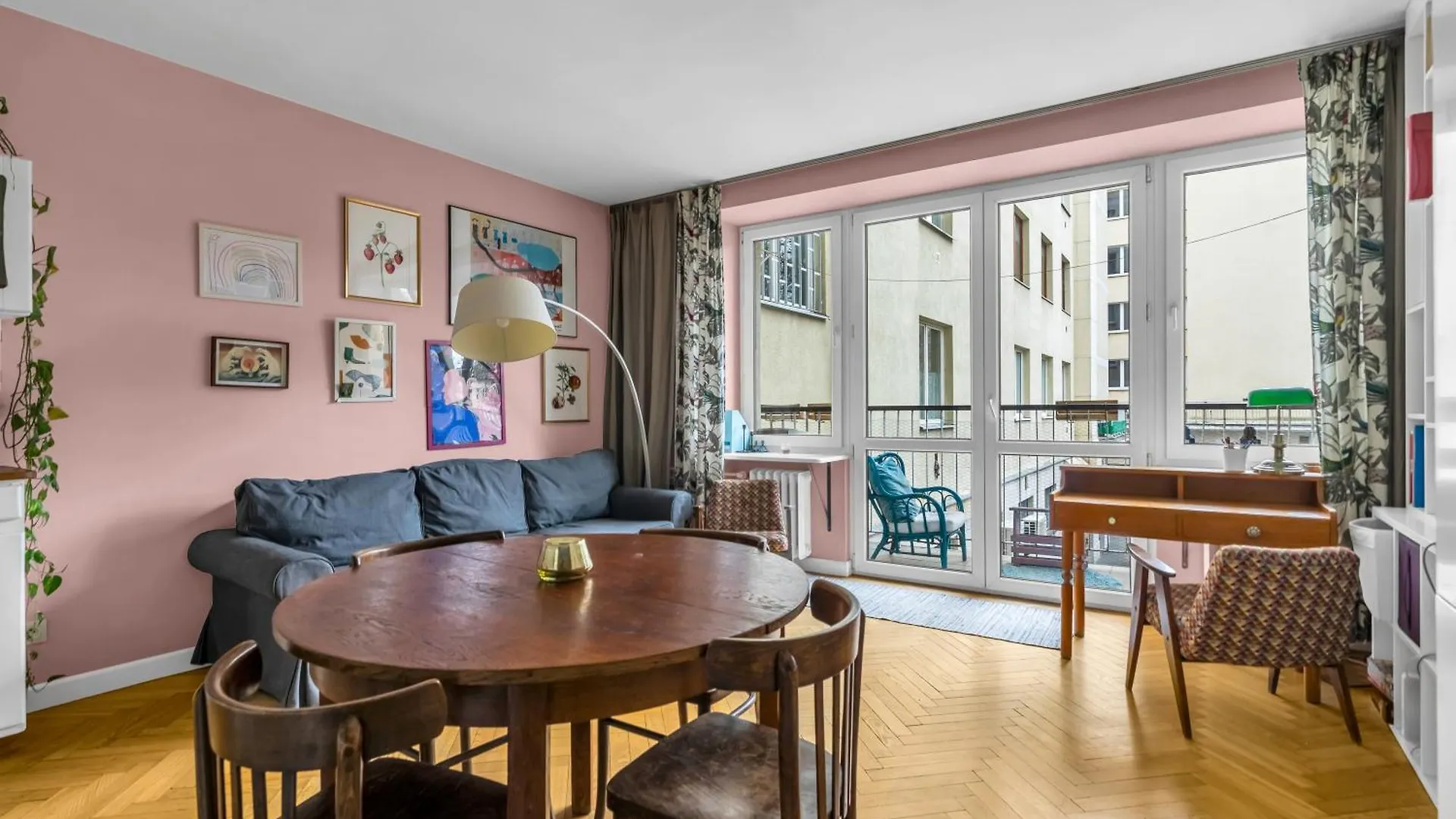 Hoza Heart Of Warsaw Apartment 0*,  Polen